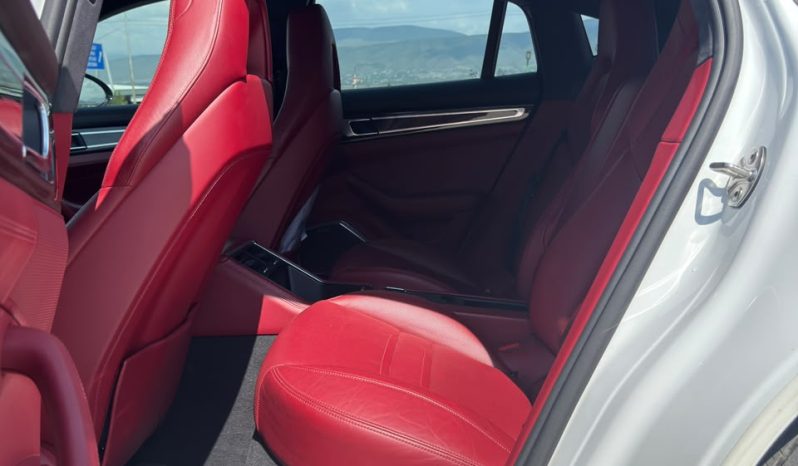
								2017 Porsche Panamera, Turbo full									