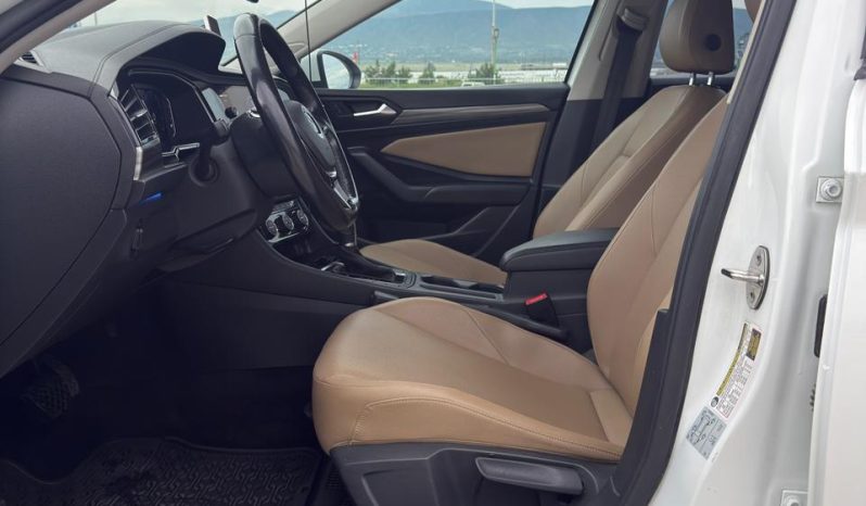 
								2019 Volkswagen Jetta SEL full									