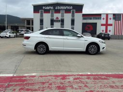 
										2019 Volkswagen Jetta SEL full									