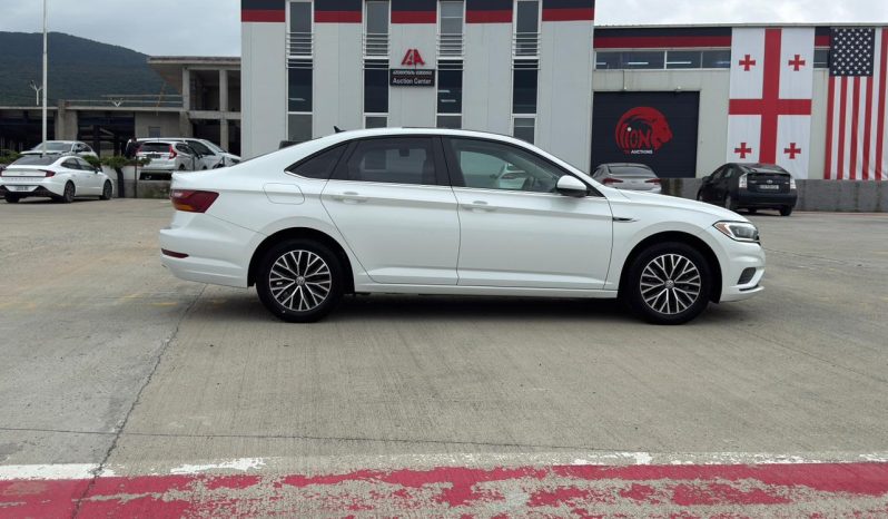 
								2019 Volkswagen Jetta SEL full									
