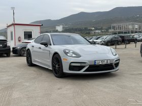 2017 Porsche Panamera, Turbo