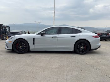 2017 Porsche Panamera, Turbo