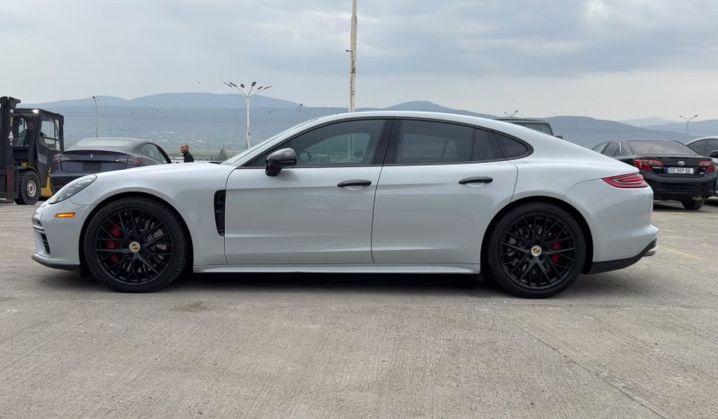 
								2017 Porsche Panamera, Turbo full									