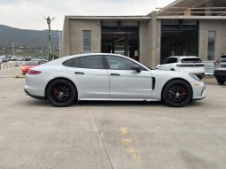 
										2017 Porsche Panamera, Turbo full									