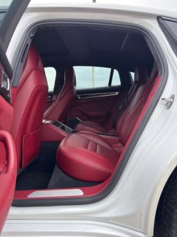 
										2017 Porsche Panamera, Turbo full									