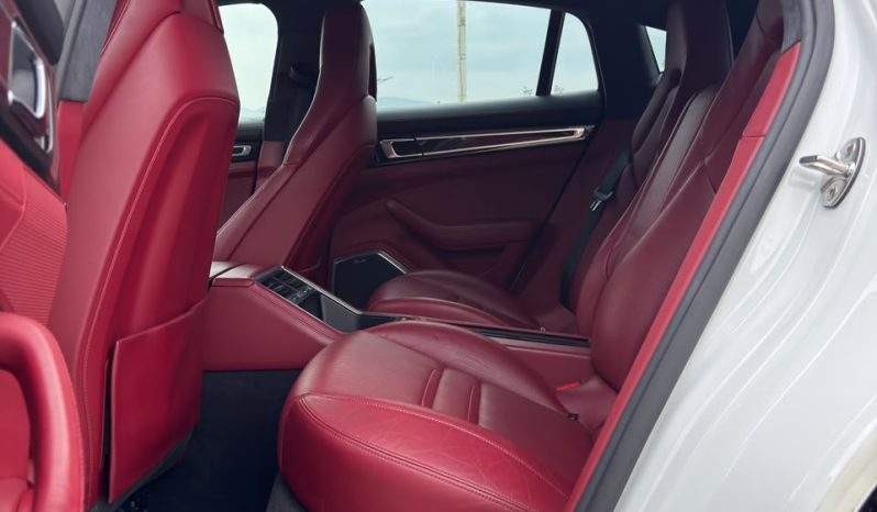 
								2017 Porsche Panamera, Turbo full									