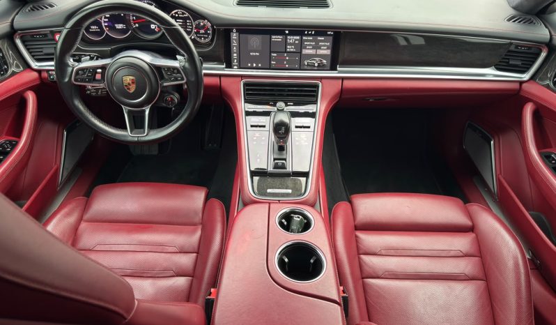 
								2017 Porsche Panamera, Turbo full									