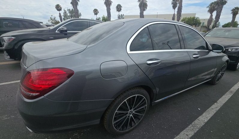 
								MERCEDES-BENZ C 300 full									