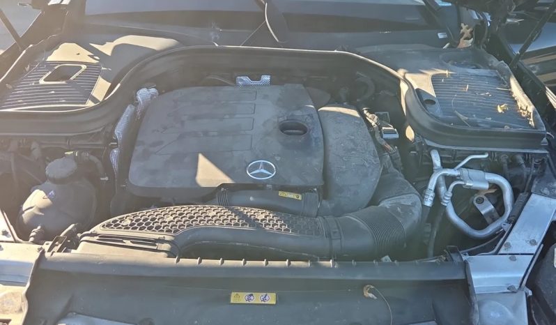 
								MERCEDES-BENZ GLC 300 full									