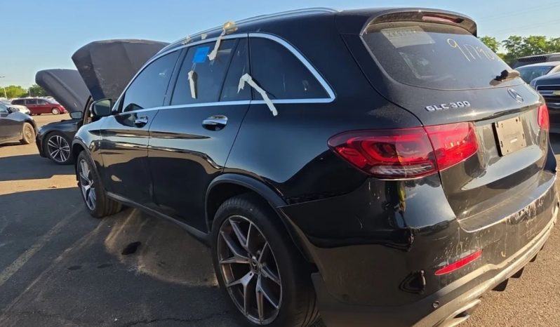 
								MERCEDES-BENZ GLC 300 full									
