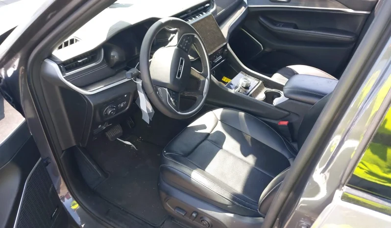 
								Jeep Grand Cherokee 4xe full									