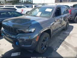 
										Jeep Grand Cherokee 4xe full									