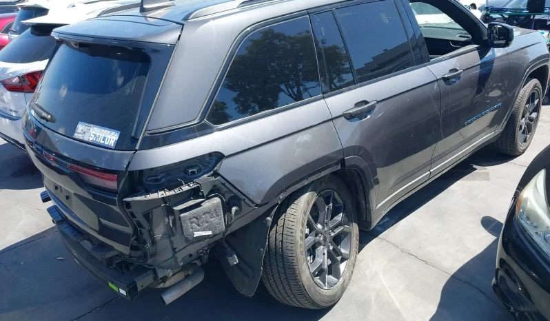
								Jeep Grand Cherokee 4xe full									