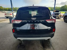 
										Ford Escape full									