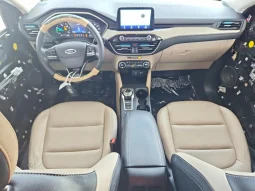 
										Ford Escape full									