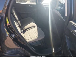 
										Ford Escape full									