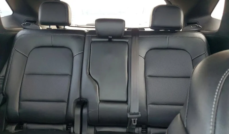 
								Ford Escape Hybrid full									