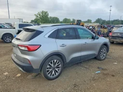 
										Ford Escape Hybrid full									