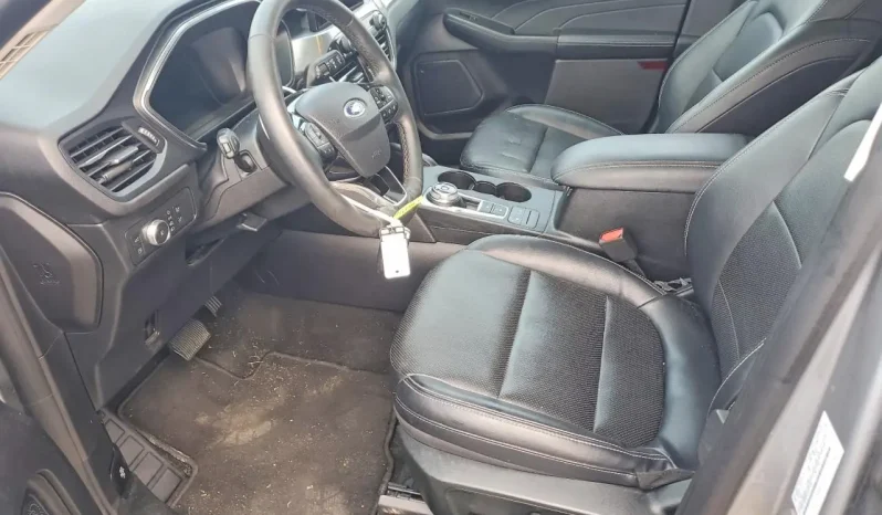 
								Ford Escape Hybrid full									