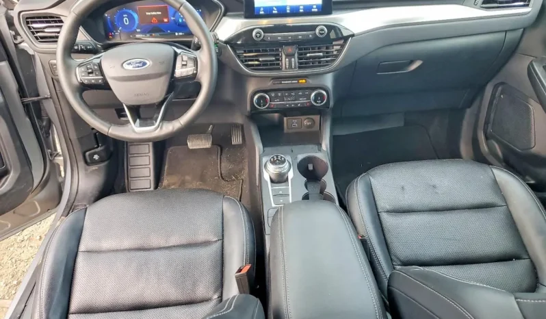 
								Ford Escape Hybrid full									