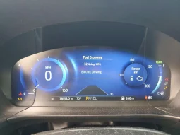 
										Ford Escape Hybrid full									