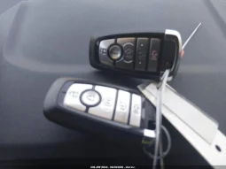 
										Ford Escape full									
