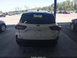 
										Ford Escape full									