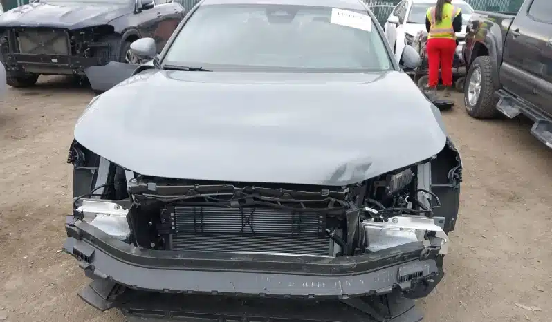 
								Honda Accord Hybrid full									
