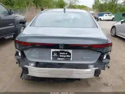 
										Honda Accord Hybrid full									