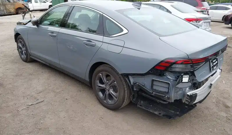 
								Honda Accord Hybrid full									