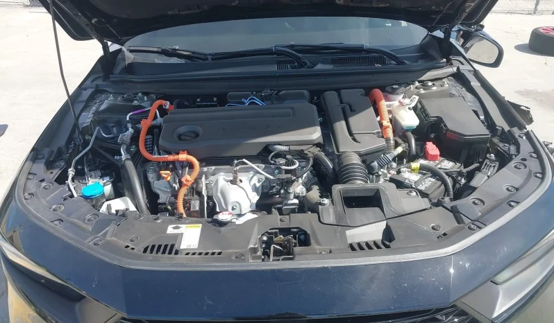
								Honda Accord Hybrid full									