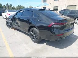 
										Honda Accord Hybrid full									