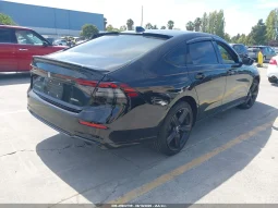 
										Honda Accord Hybrid full									