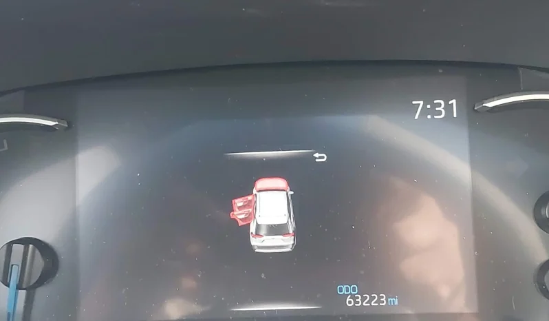 
								Toyota RAV4 full									