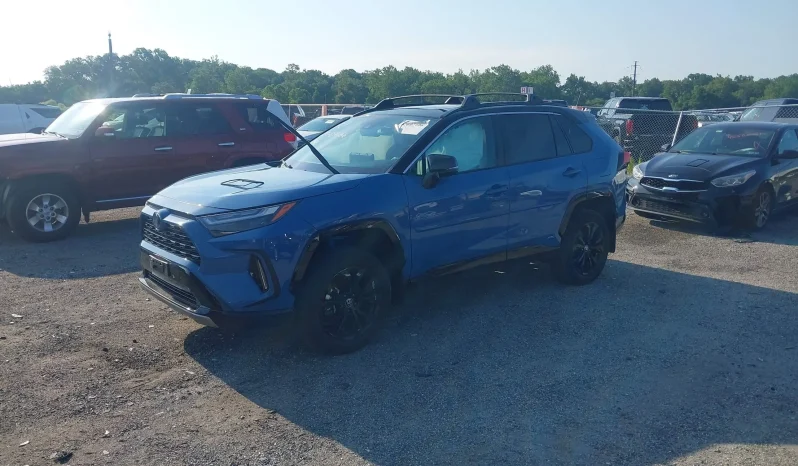 
								Toyota RAV4 full									
