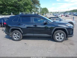 
										Toyota RAV4 full									