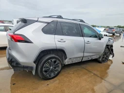
										Toyota RAV4 full									