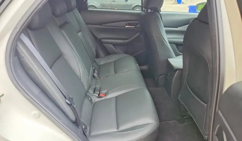 
								Mazda CX-30 full									