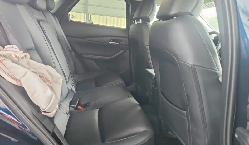 
								Mazda CX-30 full									
