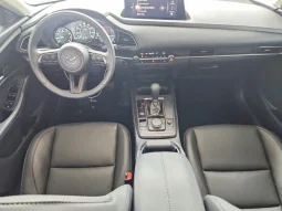 
										Mazda CX-30 full									