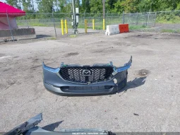
										Mazda CX-30 full									