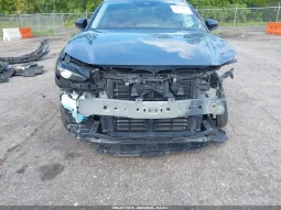 
										Mazda CX-30 full									