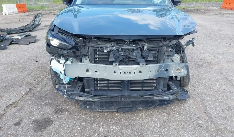 
								Mazda CX-30 full									