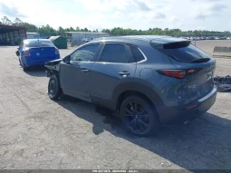 
										Mazda CX-30 full									
