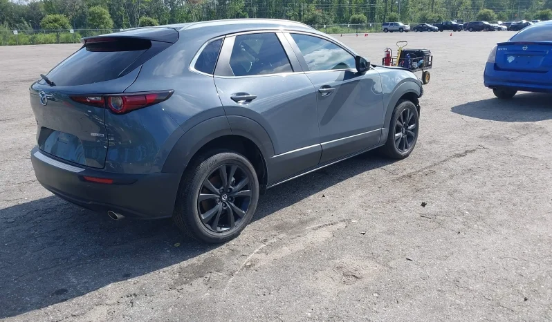 
								Mazda CX-30 full									