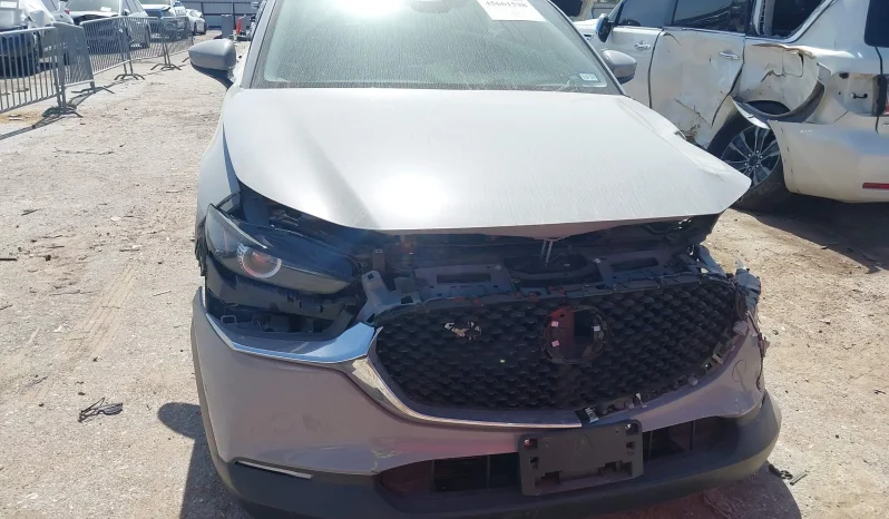 
								Mazda CX-30 full									