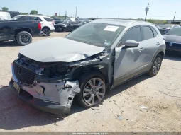 
										Mazda CX-30 full									
