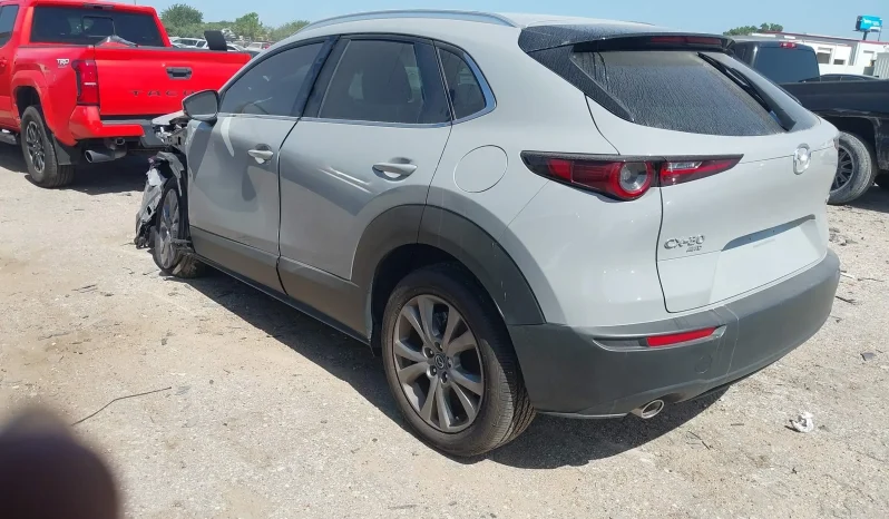 
								Mazda CX-30 full									