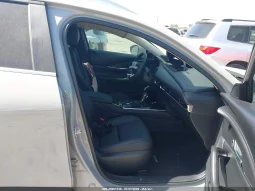 
										Mazda CX-30 full									