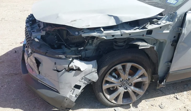 
								Mazda CX-30 full									